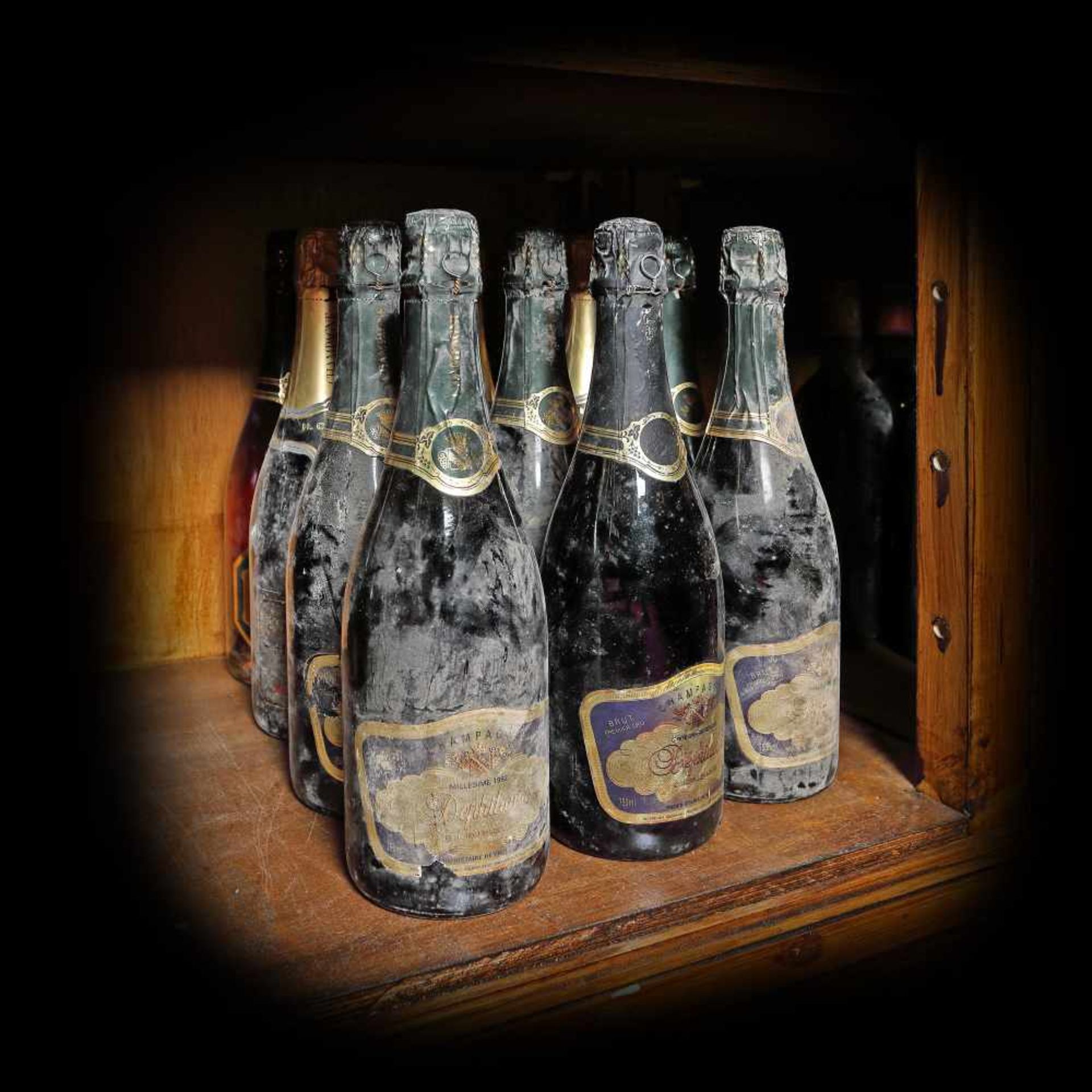 Lot of vintage Champagne, including H. Chauvet & Fils and Gil Roupsy, 12b x 0.75l