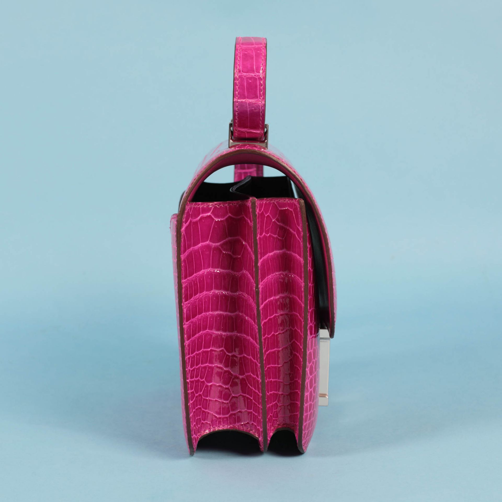 "Constance 24" - Hermès exceptional bag, crocodile leather, colour Rose Scheherazade, for women - Bild 3 aus 8