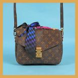 "Pochette Métis" - Louis Vuitton bag, leather, brown, decorated with "monogram pattern", accompanie