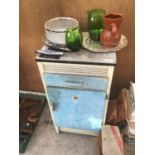 A VINTAGE CUPBOARD WITH UPPER DRAWER AND LOWER DOOR AND CONTENTS TO INCLUDE VASES, EPNS ETC