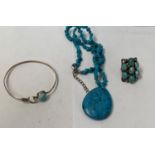 THREE ITEMS OF NAVAJO AMERICAN-INDIAN JEWELLERY TO INCLUDE NECKLACE, BRACELET AND RING