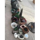 VARIOUS GARDEN ITEMS TO INCLUDE SOLAR BOX BALLS, PLANT POTS, ROPE ETC