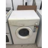 A WHIRLPOOL WASHING MACHINE IN WORKING ORDER (CASING A/F)