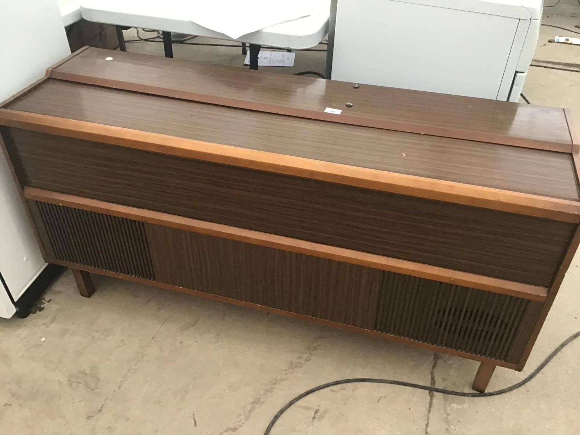 A RETRO TEAK STEREO UNIT TO INCLUDE A GARRAD 6200C RECORD DECK AND FERGUSON RADIO - Image 4 of 4