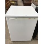 A BOSCH ECONOMIC UNDER COUNTER FREEZER IN VERY CLEAN AND WORKING ORDER