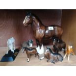 A MIXED GROUP OF BESWICK ANIMALS - LARGE BOWN GLOSS SHIRE HORSE, FOALS ETC