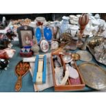 A MIXED GROUP OF ITEMS TO INCLUDE INLAID MIRROR, METAL WARES ETC