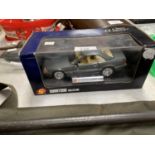 A BOXED DIE CAST MERCEDES BENZ 500SL CAR MODEL