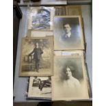 ASSORTED VINTAGE PORTRAITS AND EPHEMERA