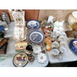 A MIXED GROUP OF ASSORTED CERAMICS TO INCLUDE CLOCK, CHEESE DOME ETC