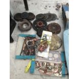 VARIOUS CAR PARTS TO INCLUDE GASKETS AND PLATES - BELIEVED TO BE MOSTLY BMC PARTS