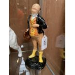 A ROYAL DOULTON PICKWICK HN 2099 CERAMIC FIGURE