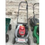 A LAWNFLITE 553HRS PRO HS PETROL LAWNMOWER WITH HONDA GXV 160 ENGINE