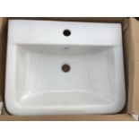 AN AS NEW AND BOXED WHITE VICTORIA PLUMB WASH BASIN 550 BAS1004