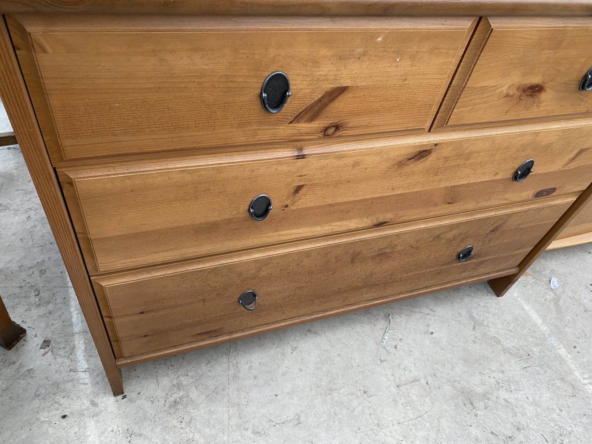 A PINE CHEST OF TWO SHORT AND TWO LONG DRAWERS - Image 3 of 3