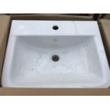 AN AS NEW AND BOXED VICTORIA PLUMB WHITE WASH BASIN 550 BAS1004