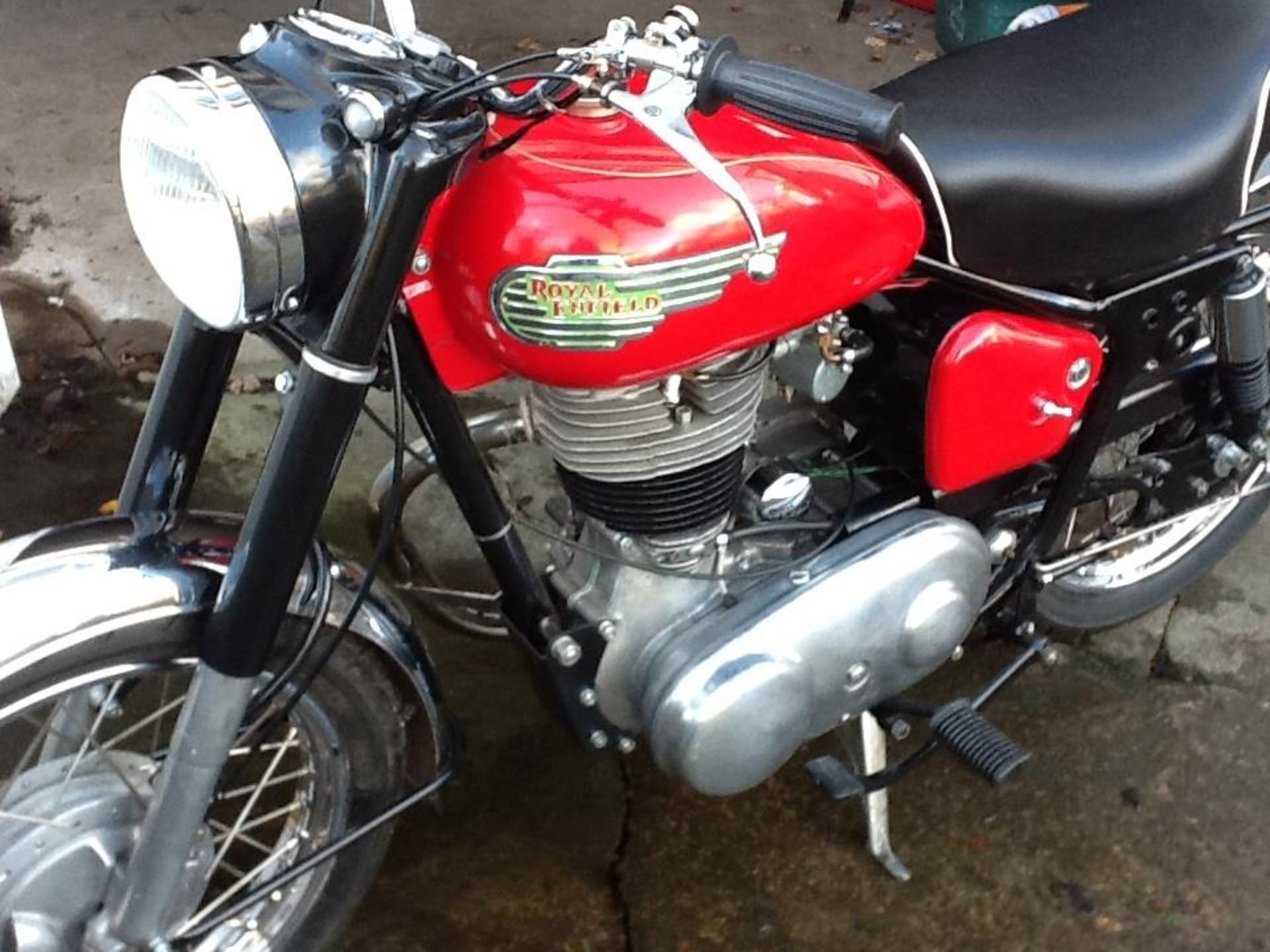 A 1959 ROYAL ENFIELD 350 CLIPPER MOTORCYCLE. THIS MACHINE LEFT THE FACTORY IN REDDITCH ON 6TH - Image 8 of 11