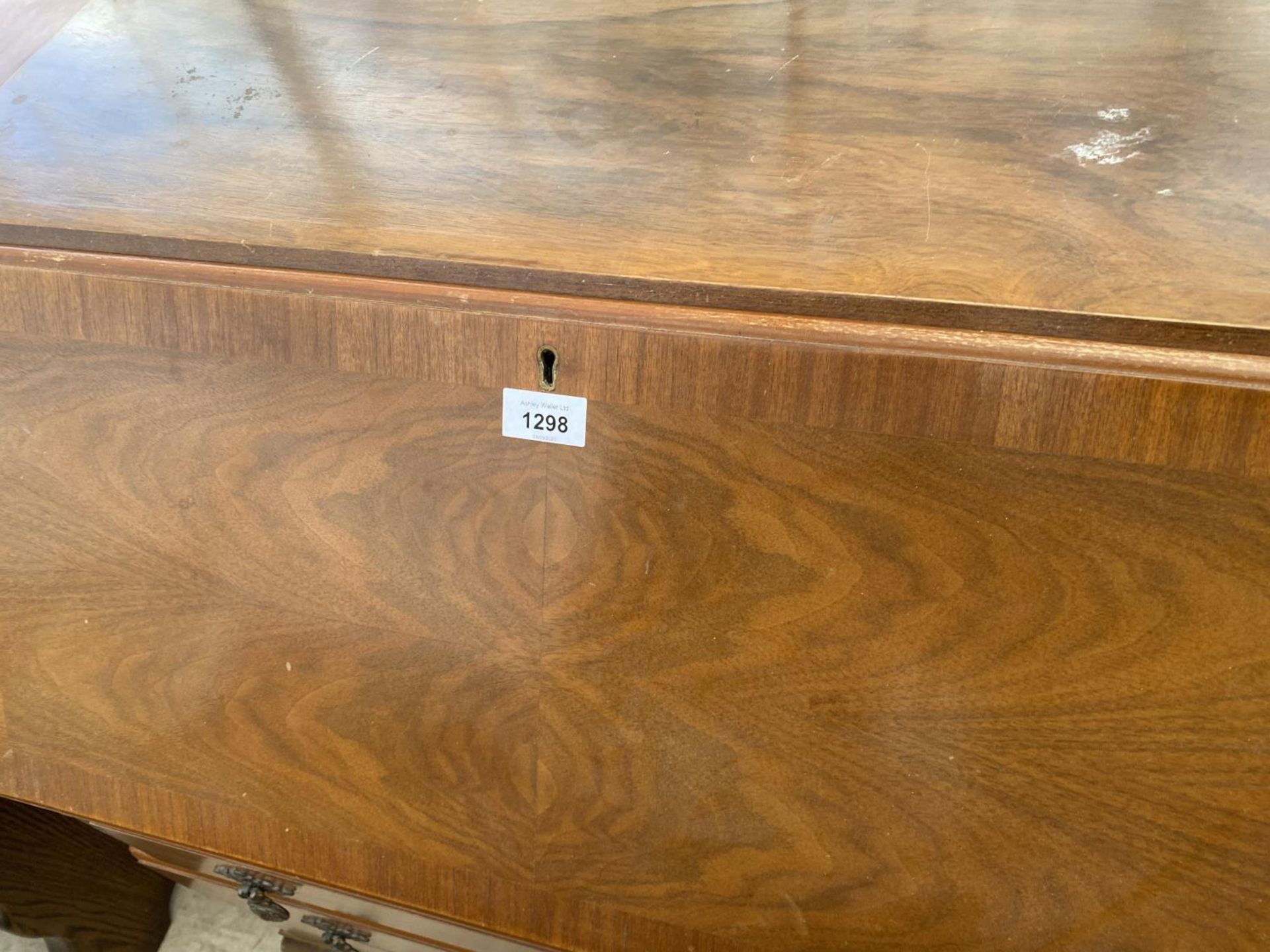 A BURR WALNUT BUREAU ON CABRIOLE SUPPORTS WITH FALL FRONT AND THREE DRAWERS - Image 2 of 4