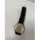 A GENTS VIERGINES VINTAGE AUTOMATIC WRIST WATCH