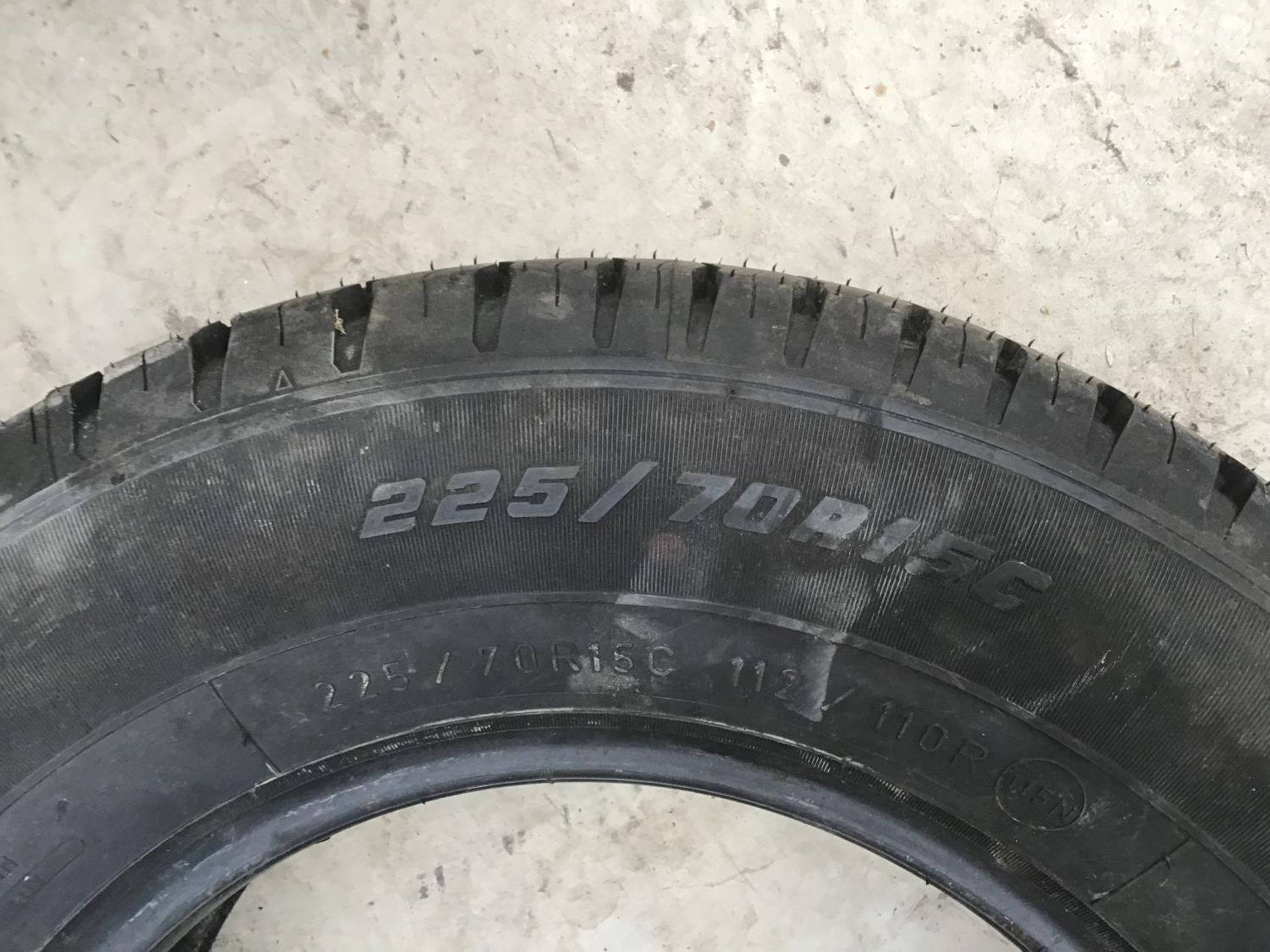 AN AS NEW TYRE GOODYEAR 225/70R15C - Image 3 of 3