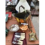 VARIOUS ITEMS TO INCLUDE A BRASS COAL BUCKET, FLATWARE, COPPER KETTLE, BRASS FIRE WARE ETC