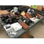 A LARGE COLLECTION OF PHOTOGRAPHIC ITEMS TO INCLUDE CAMERS, CASES ETC