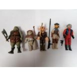 A GROUP OF FIVE 1980'S STAR WARS FIGURES COMPLETE WITH WEAPONS AND BASES