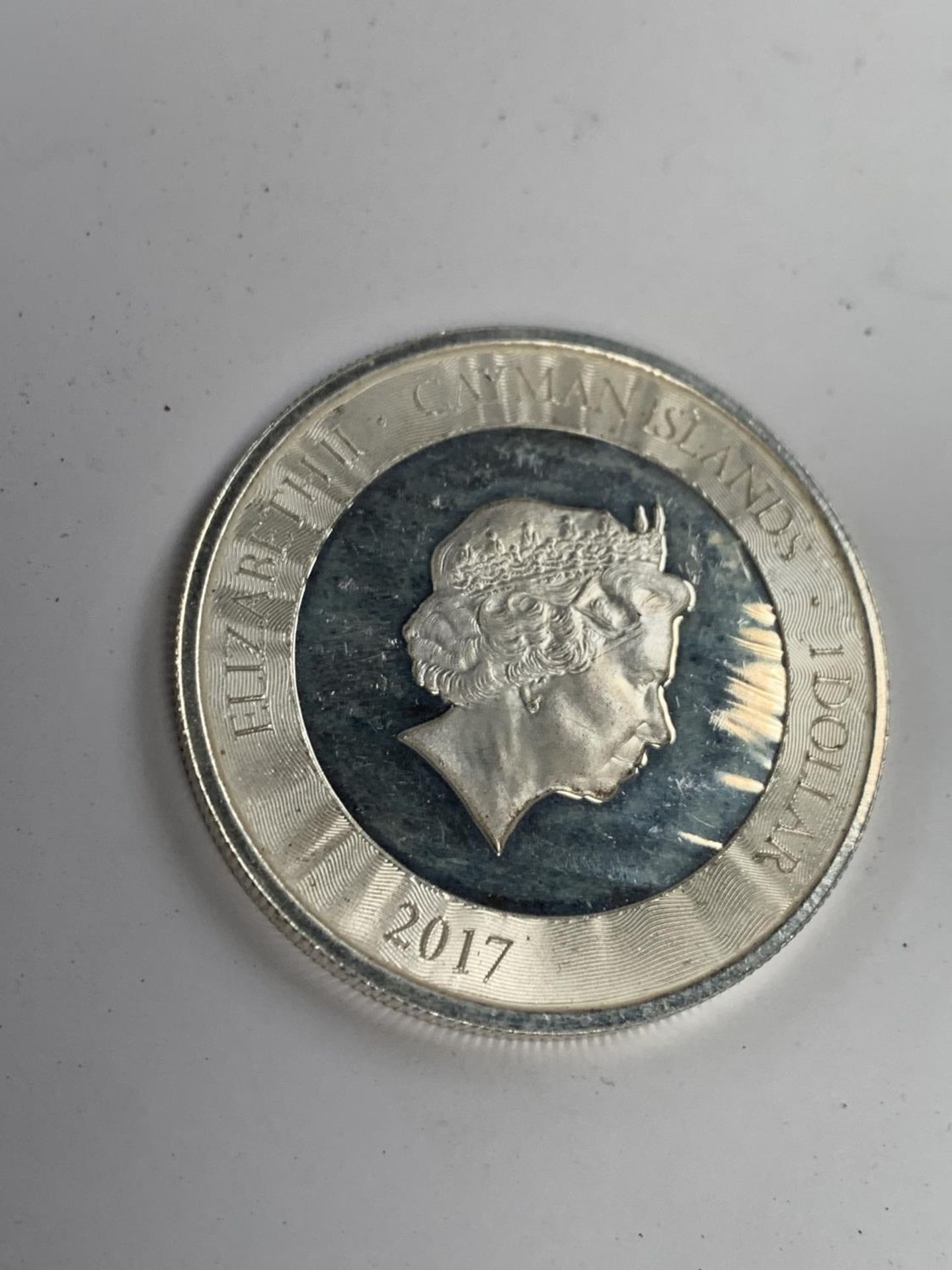 A SILVER 1 OZ BRITANNIA COIN