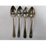 A SET OF FOUR SILVER TEASPOONS, TOTAL WEIGHT 62 GRAMS