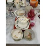 A MIXED COLLECTION OF CERAMICS TO INCLUDE PARAGON AND MIDWINTER POTTERY