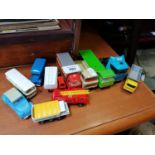 A MIXED LOT OF VINTAGE DIE CAST MODELS