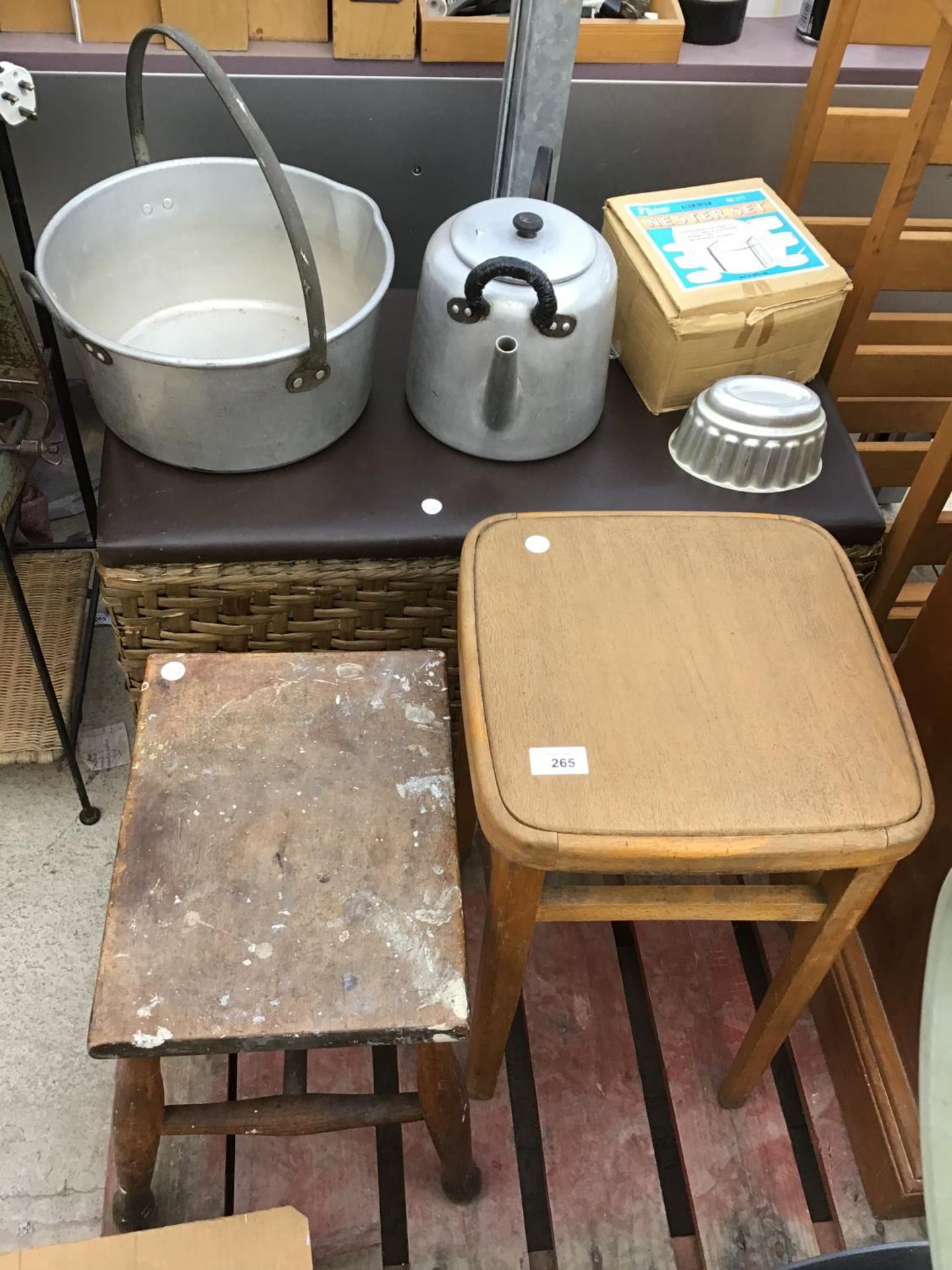 VARIOUS VINTAGE ITEMS TO INCLUDE A WICKER CHEST, A JAM PAN AND TEAPOT AND TWO STOOLS ETC