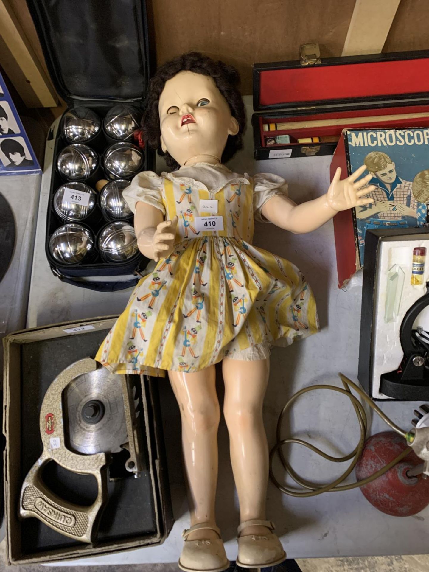 A 1950'S PLASTIC CHILDREN'S DOLL