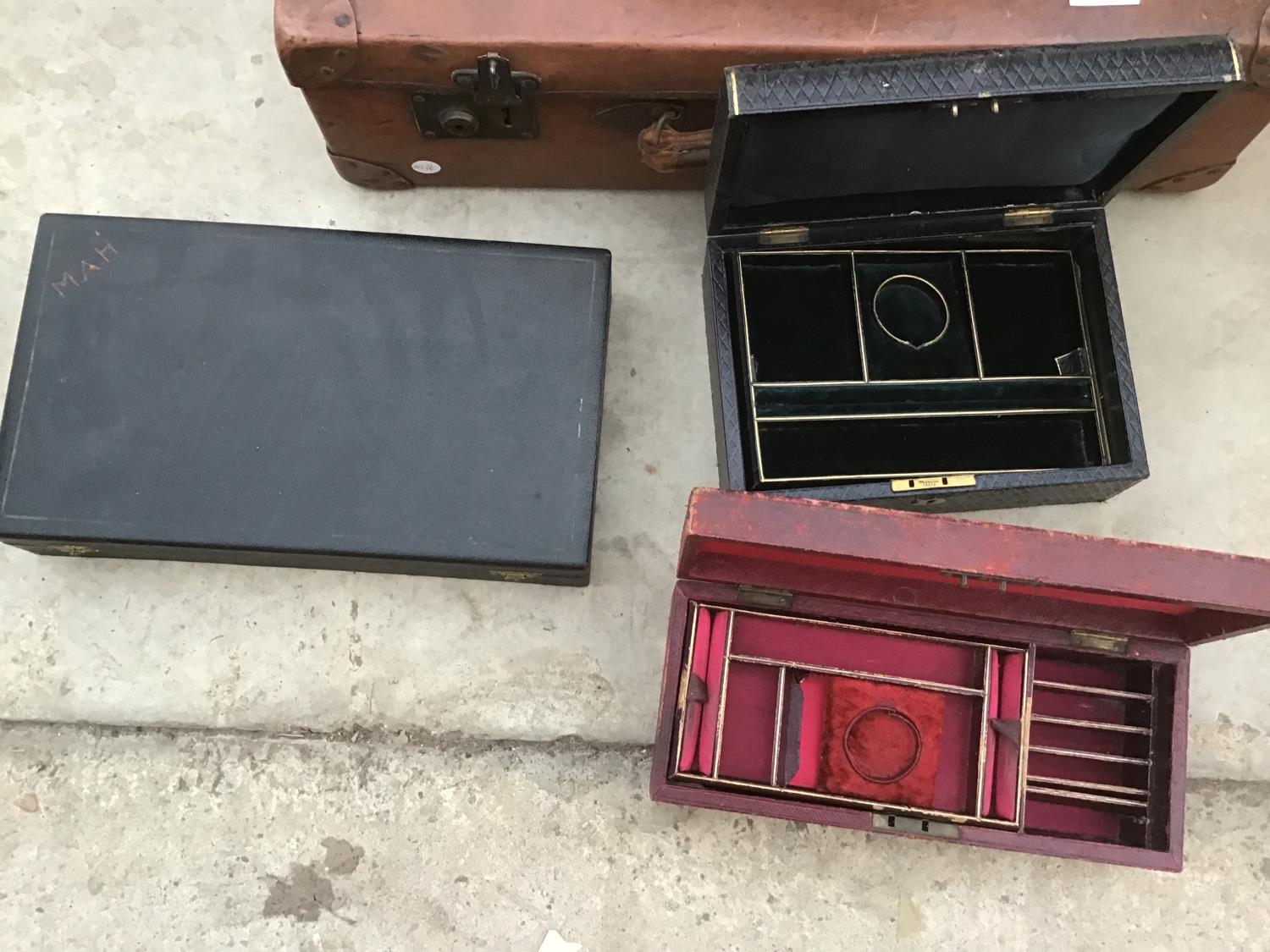 A VINTAGE SUITCASE, TWO JEWELLERY BOXES ETC - Image 2 of 2