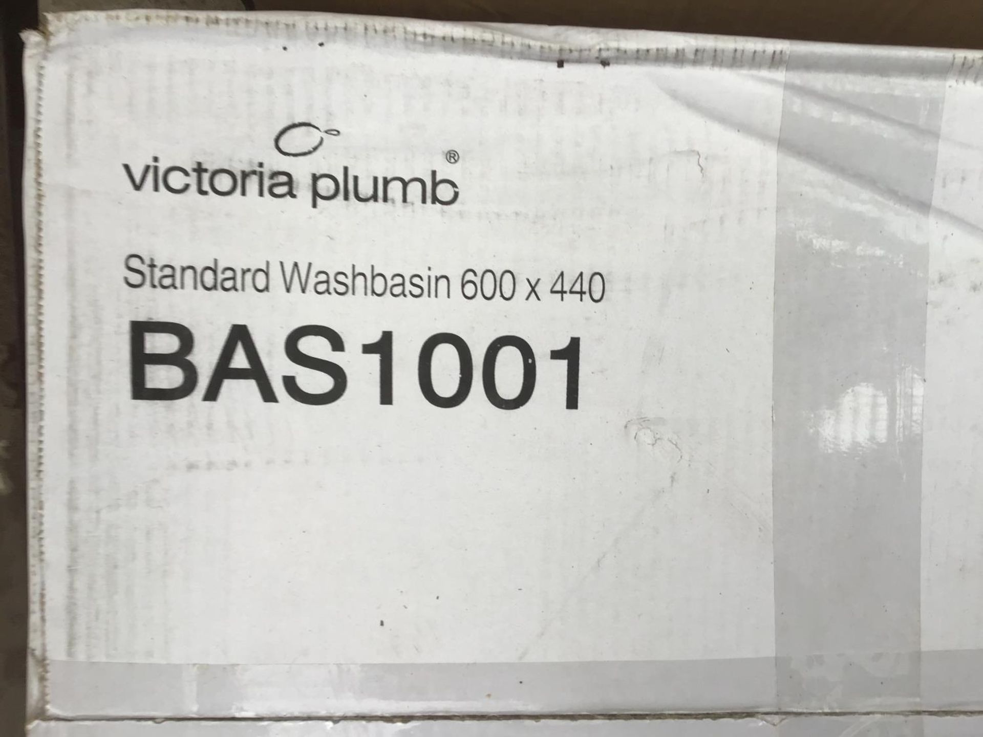 AN AS NEW AND BOXED VICTORIA PLUMB WHITE WASH BASIN 600 X 440 BAS1001 - Image 2 of 2