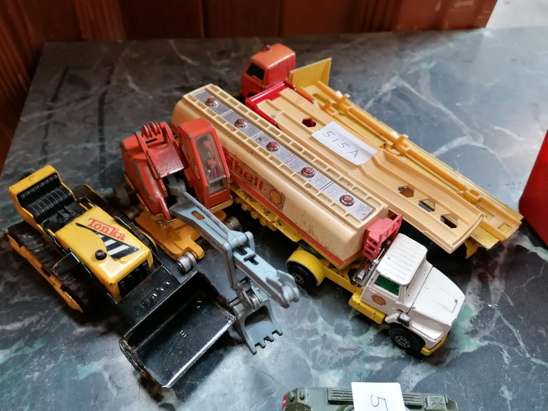 VARIOUS VINTAGE DIE CAST MODELS, CORGI MAJOR DIGGER ETC