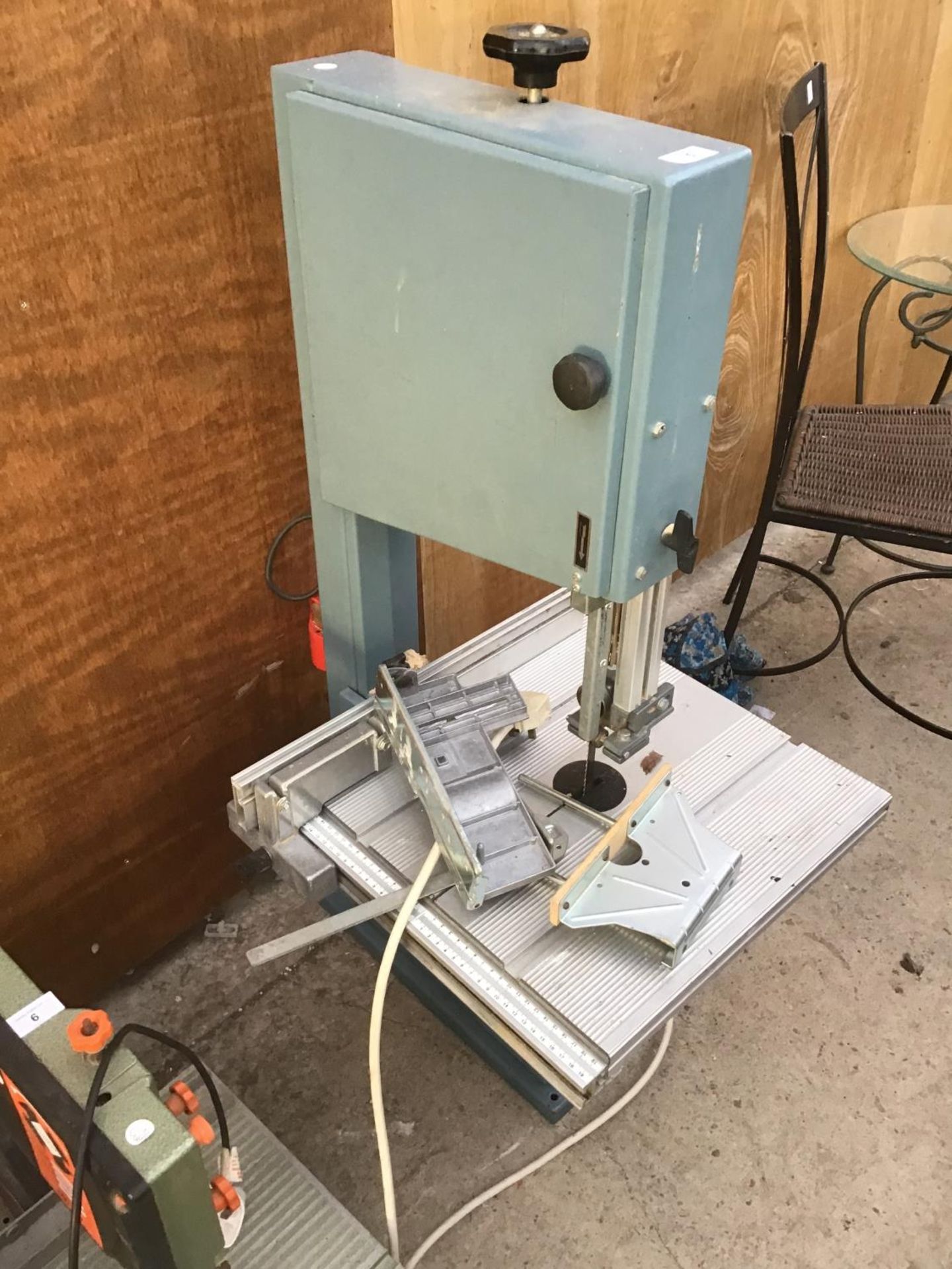 A RECORD POWER DMB 65 DRILLMASTER BAND SAW IN WORKING ORDER - Image 2 of 3
