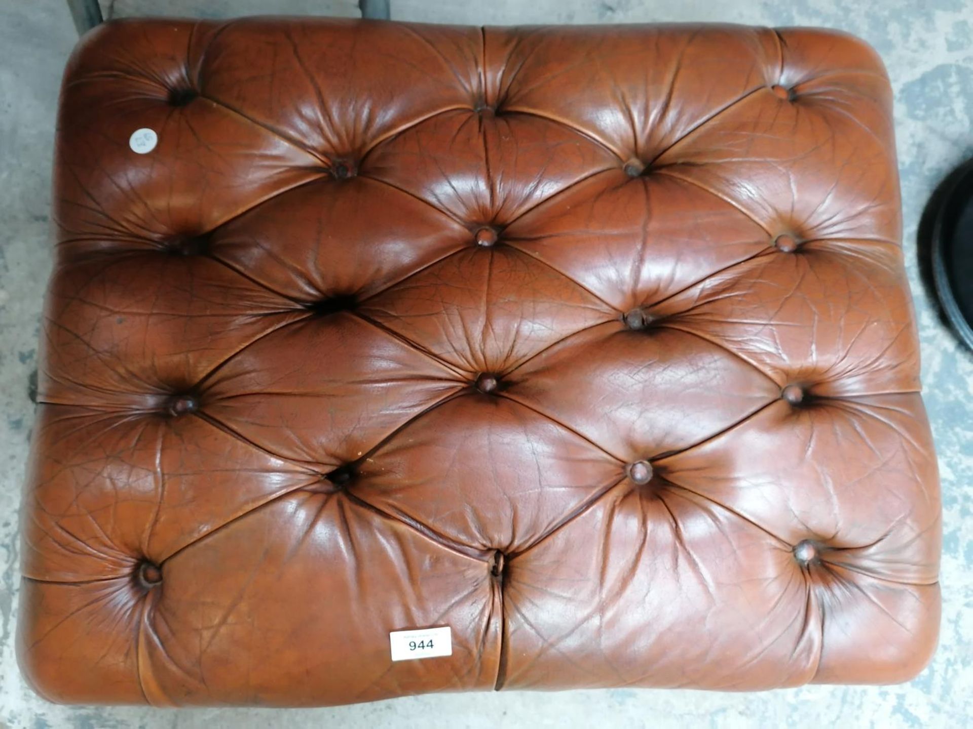 A BROWN CHESTERFIELD LEATHER BUTTON FOOT STOOL - Image 2 of 2