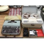 VARIOUS VINTAGE ITEMS TO INCLUDE A GRUNDIG TK14 REEL TO REEL TAPE PLAYER, AND A LETTERA 22 CASED