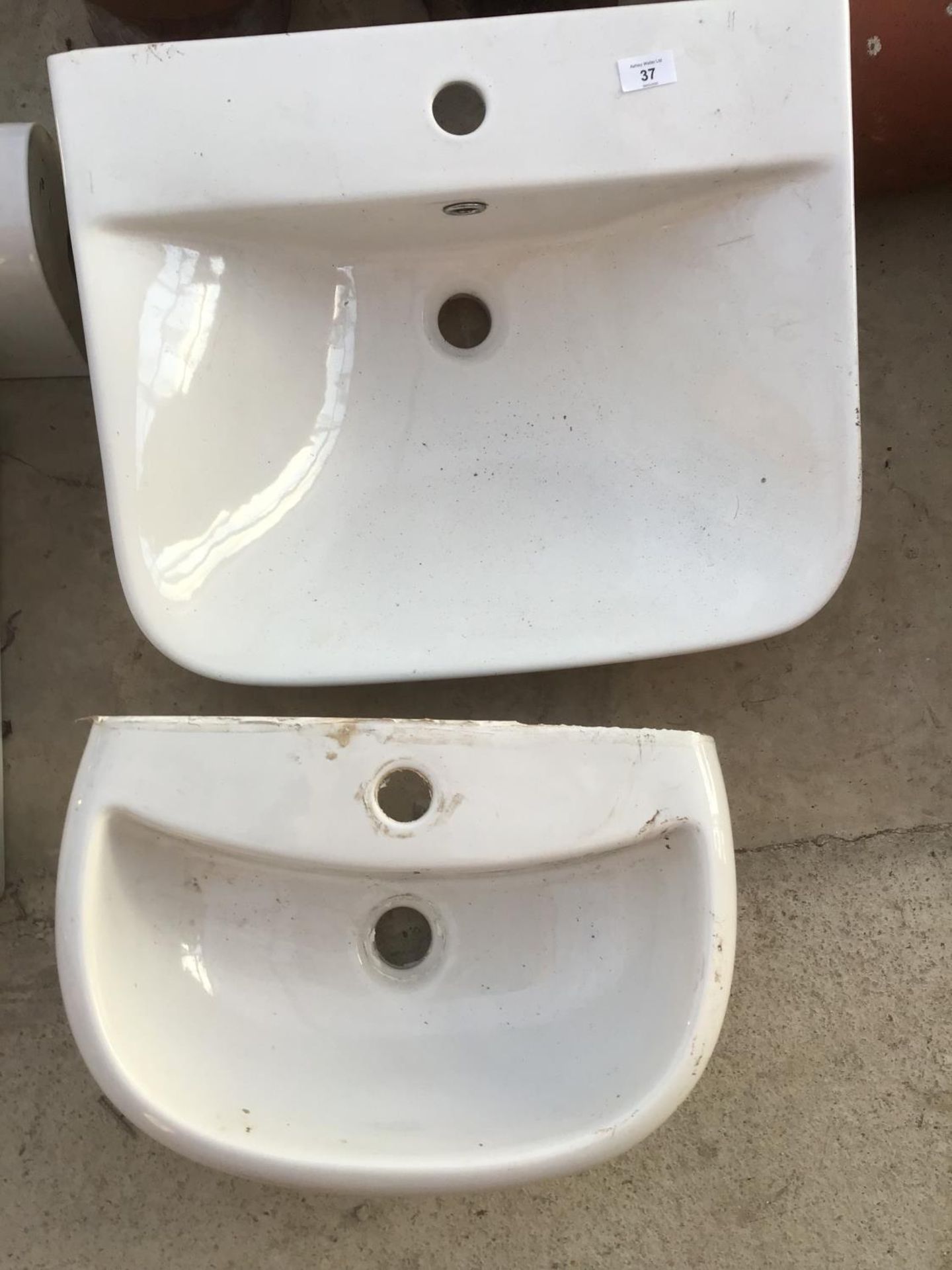 THREE WHITE WASH BASINS AND A PEDESTAL STAND - Image 2 of 3