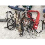 VARIOUS ITEMS OF HORSE TACK TO INCLUDE GIRTHS, LEATHER HEAD COLLAR, BRIDLE, LOOSE RING AND EGGBUTT