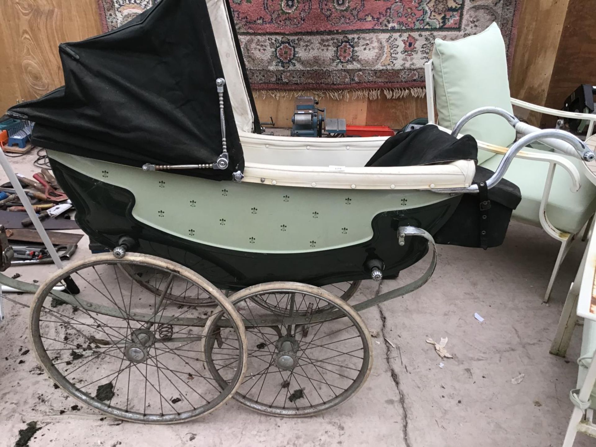 A VINTAGE SILVER CROSS PRAM (IN NEED OF REPAIR) - Image 2 of 2