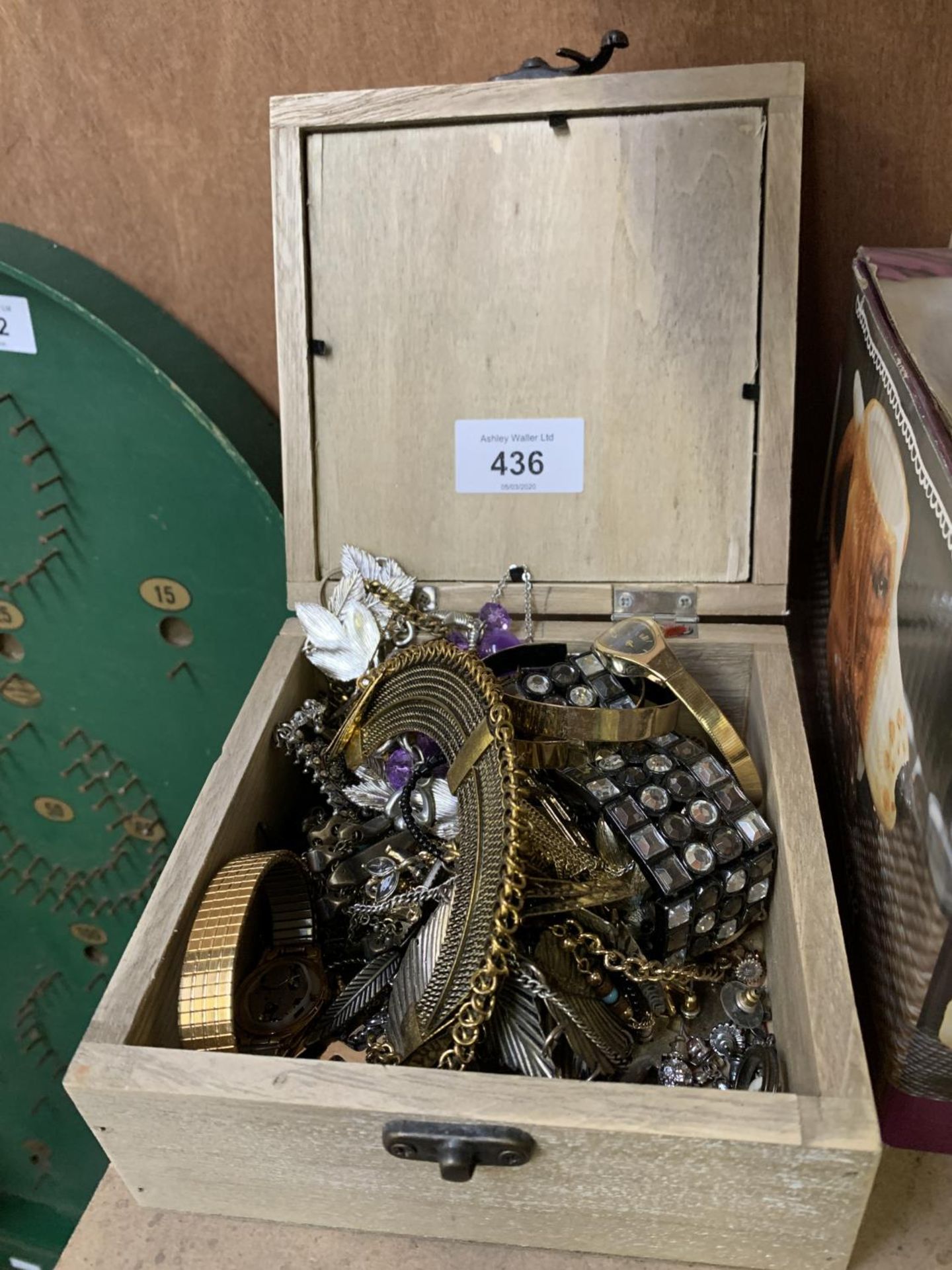 A BOX OF ASSORTED WHITE METAL JEWELLERY