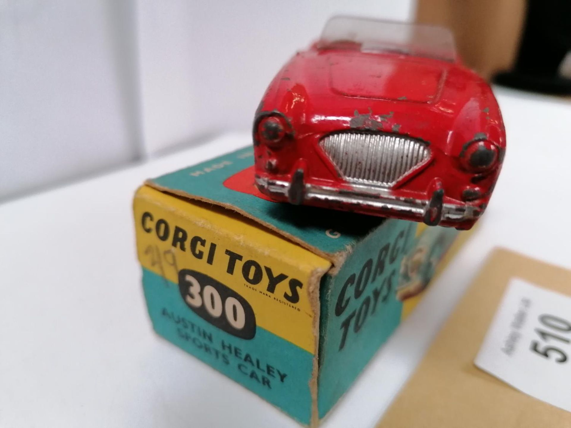 A CORGI TOYS AUSTIN HEALEY SPORTS CAR MODEL, BOXED, MODEL NUMBER 300 - Image 3 of 3