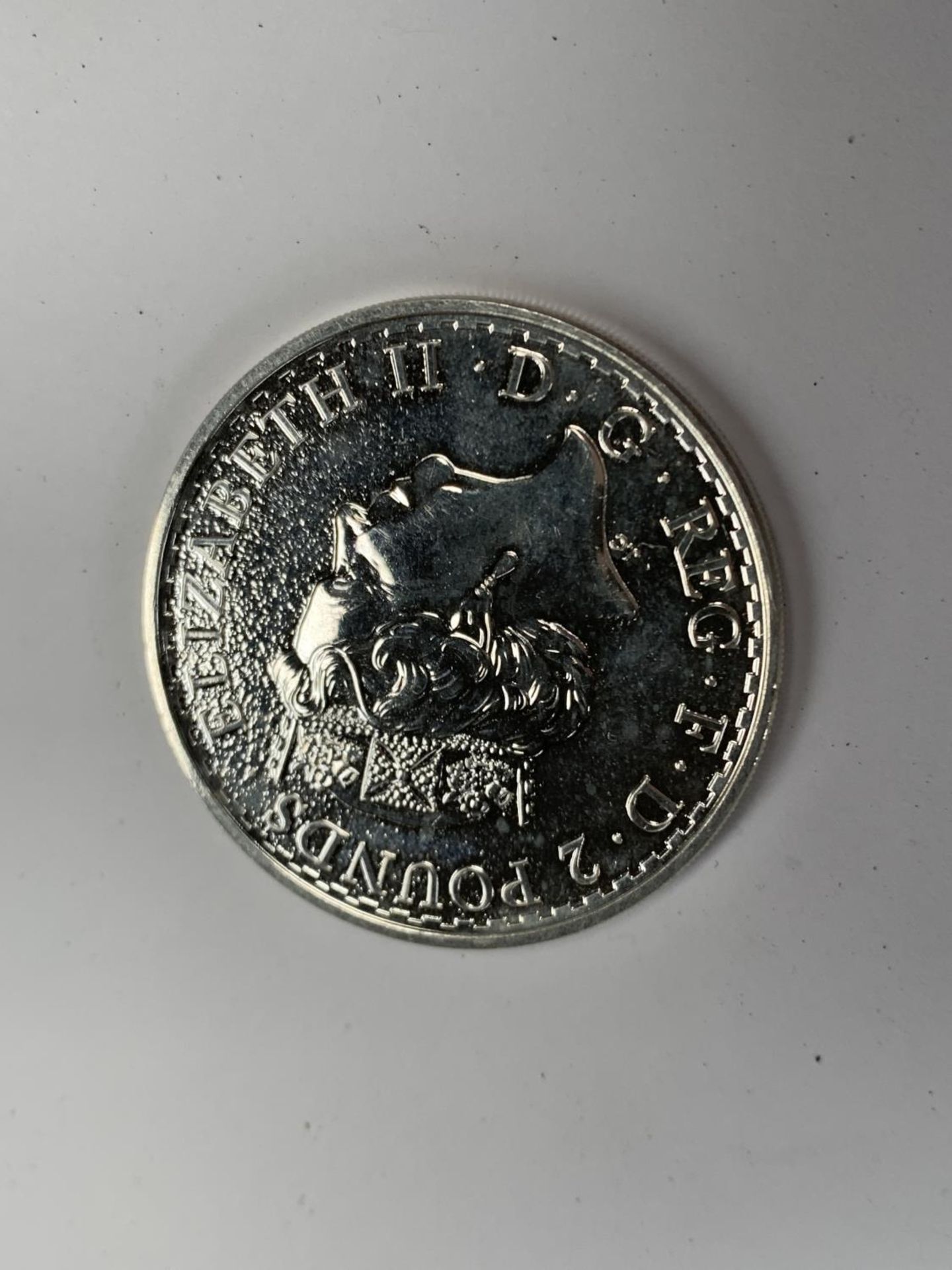 A SILVER 1 OZ BRITANNIA COIN