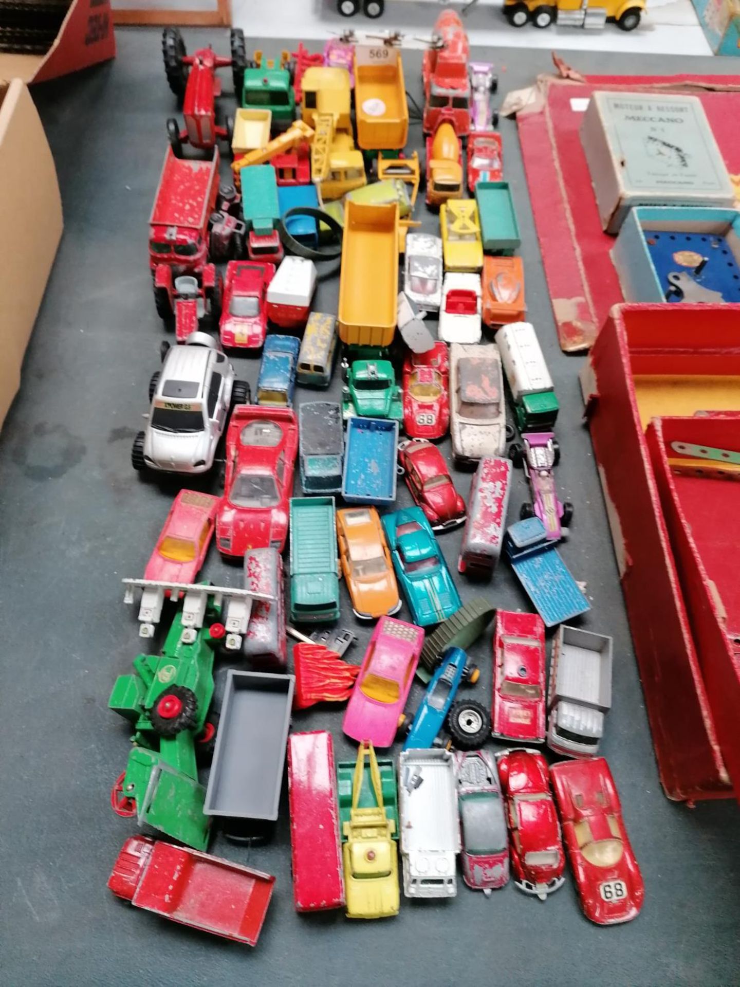 A COLLECTION OF ASSORTED VINTAGE DIE CAST MODELS