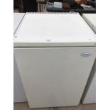 A UNDER COUNTER FRIGIDAIRE FRIDGE IN CLEAN AND WORKING ORDER