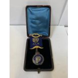 A SILVER 1921 MASONIC MEDAL, BOXED