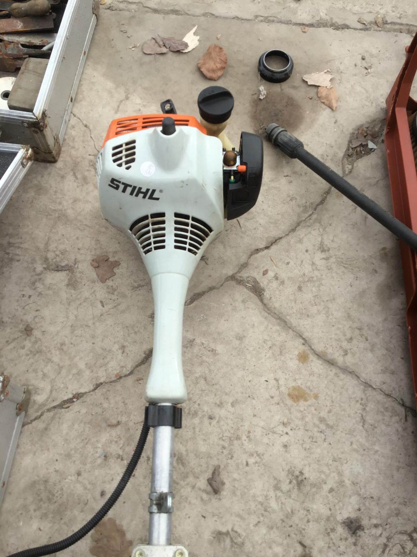 A STIHL FS55 BRUSH CUTTER FOR SPARES OR REPAIR - Image 2 of 3