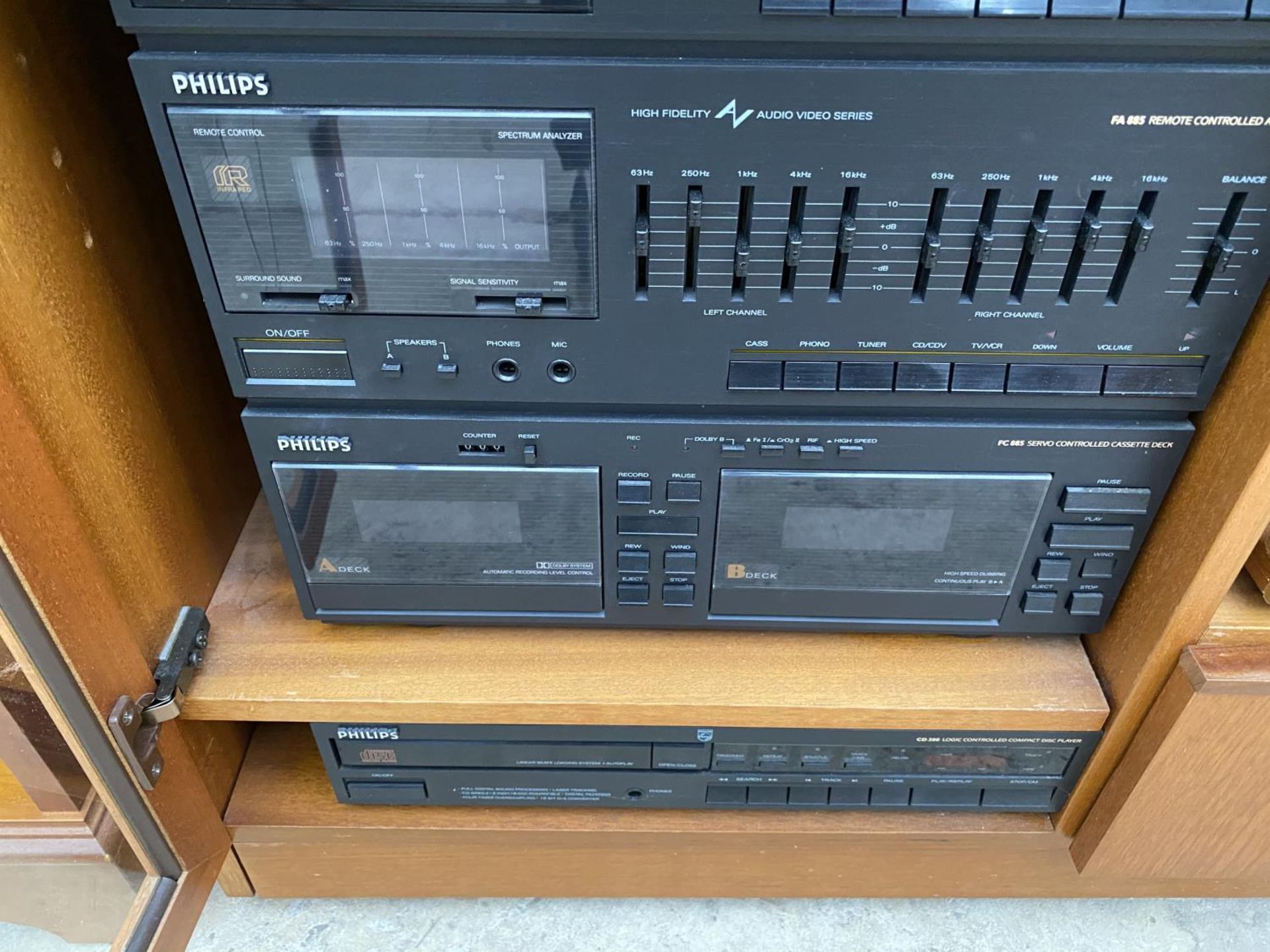 A TEAK STEREO CABINET CONTAINING A PHILIPS STEREO - Image 5 of 5